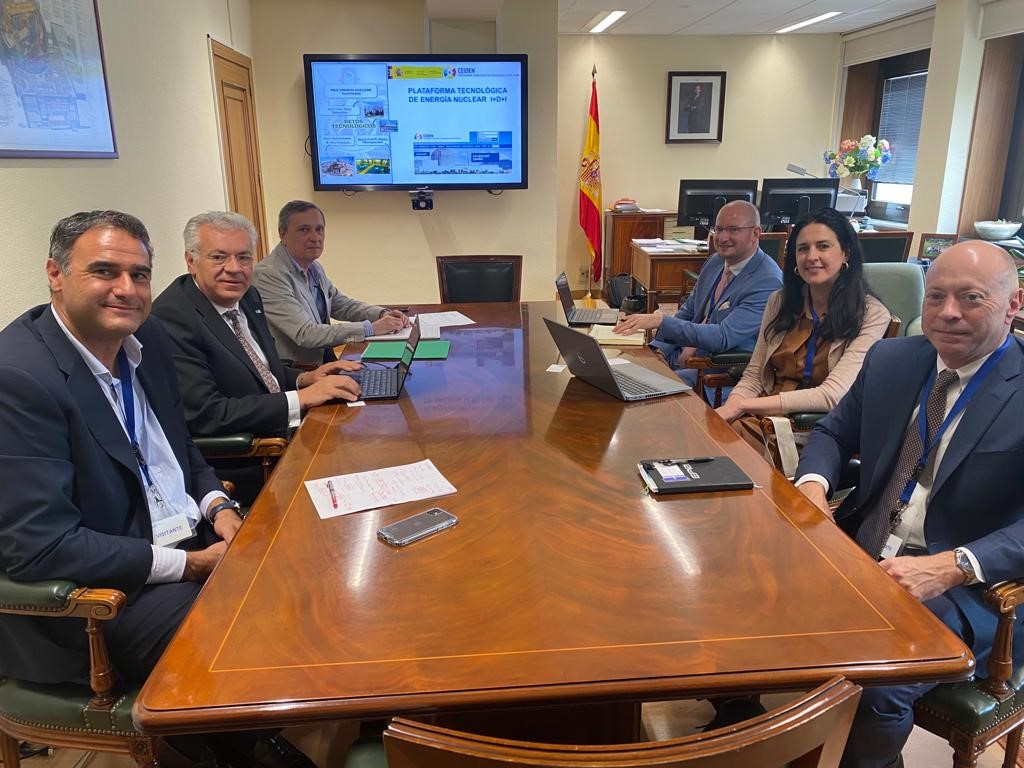 Reunión de Ceiden con el  vicepresidente  de EPRI R&D Nuclear