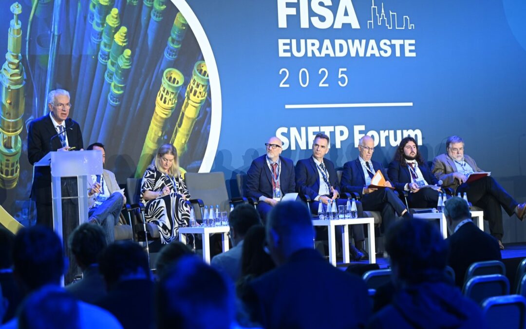 El consejero del CSN presidente de CEIDEN, Javier Dies, participa como ponente invitado en la conferencia Fisa Euradwaste 2025.